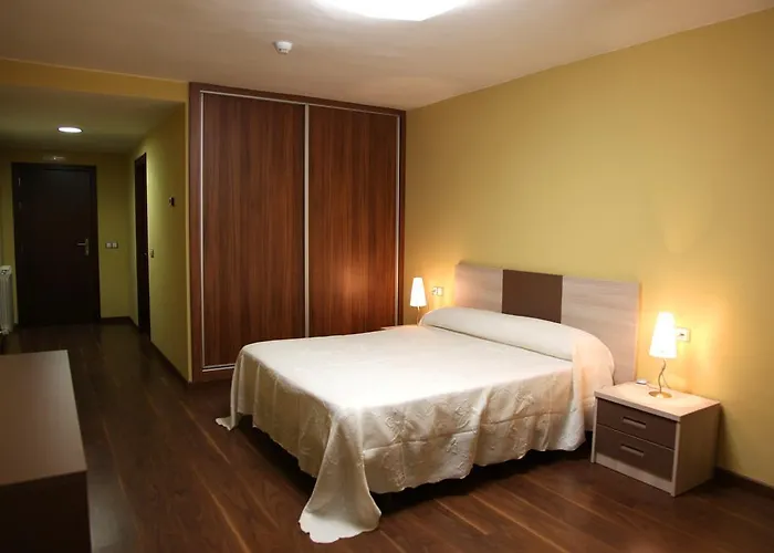 Santuario De Sancho Abarca 2* Tauste