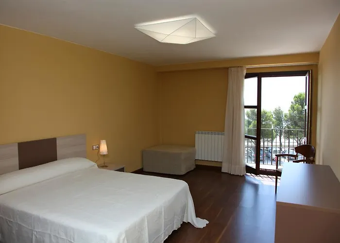 Santuario De Sancho Abarca Otel